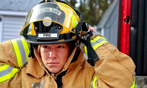 woman-fire-fighter-958266_1920
